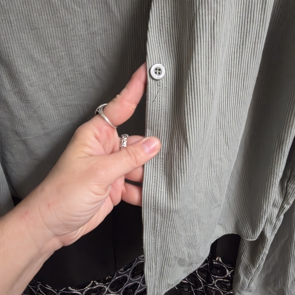 SHEIN Sage Green Ribbed Top - Picture 3 of 3